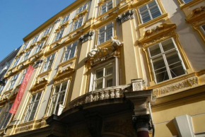 Отель Pertschy Palais Hotel  Вена